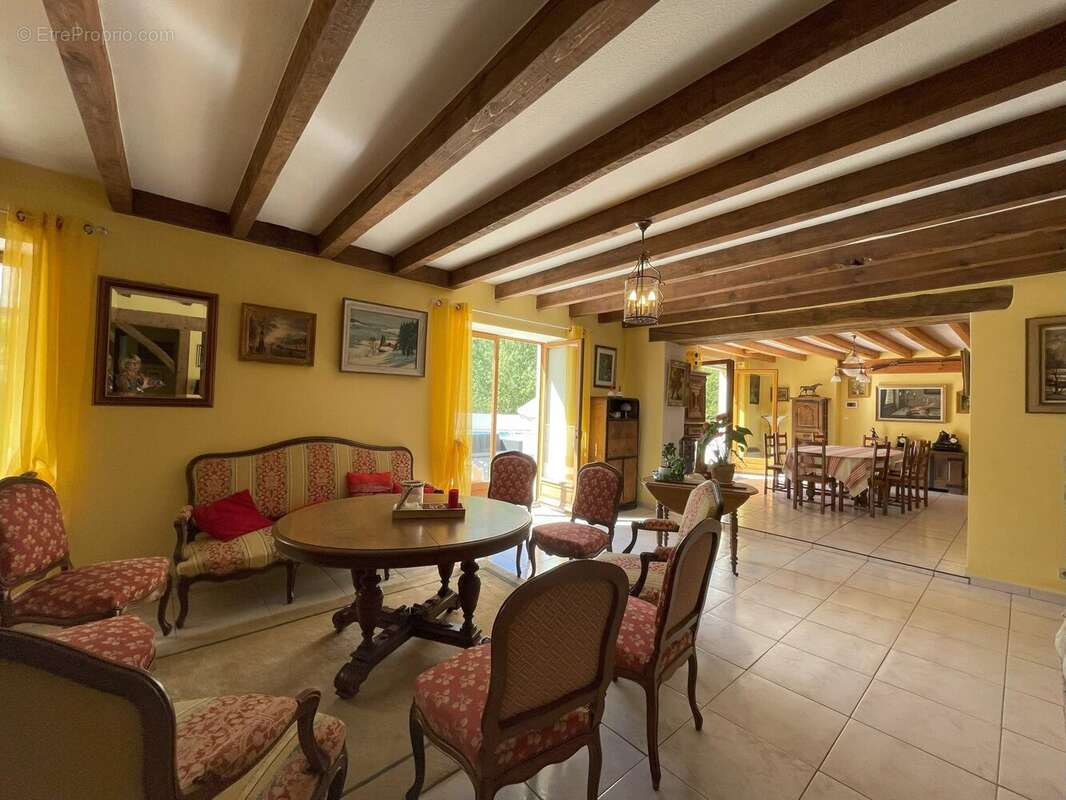 Maison à BAUME-LES-DAMES