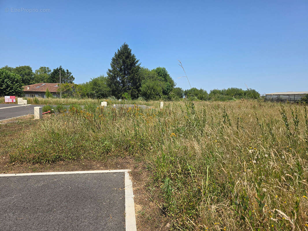 Terrain à ONDRES