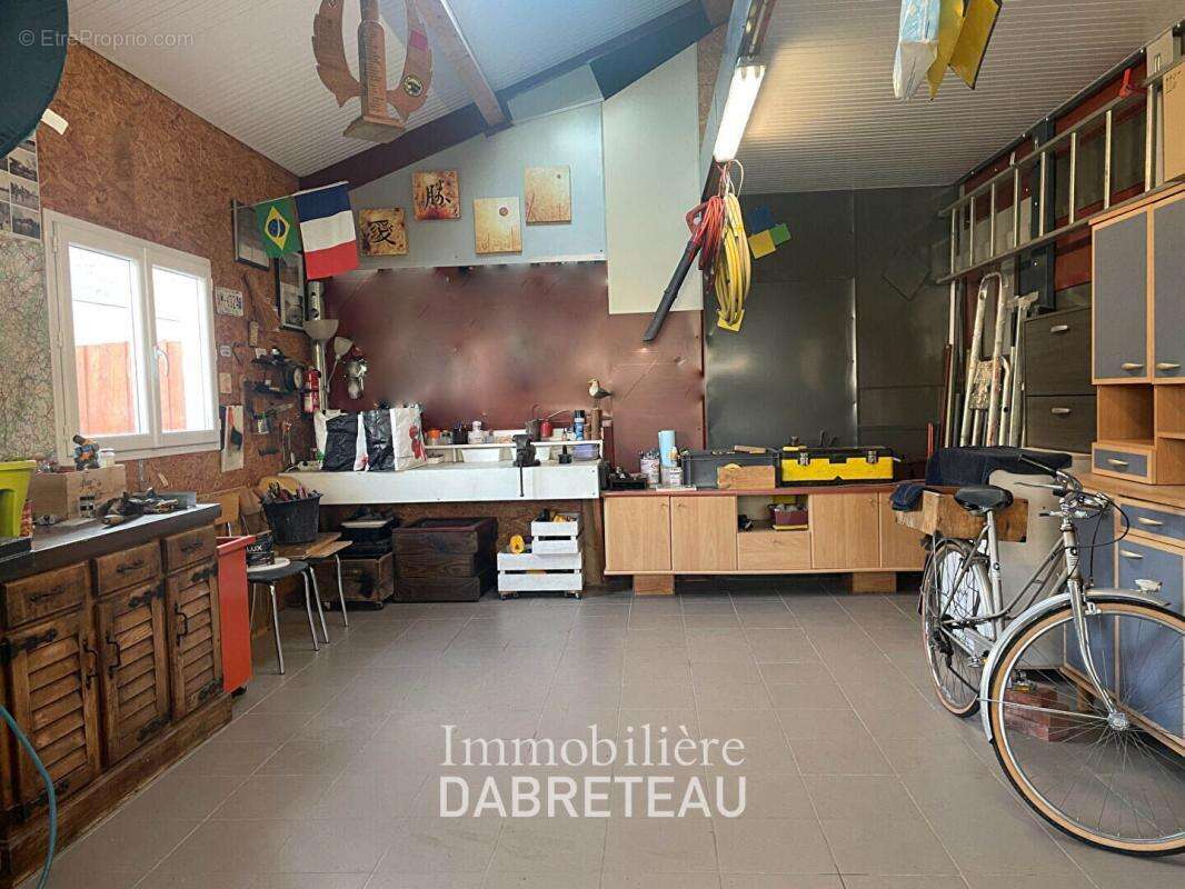 Riorges Maison de 154 m2 en parfait état - photo 11