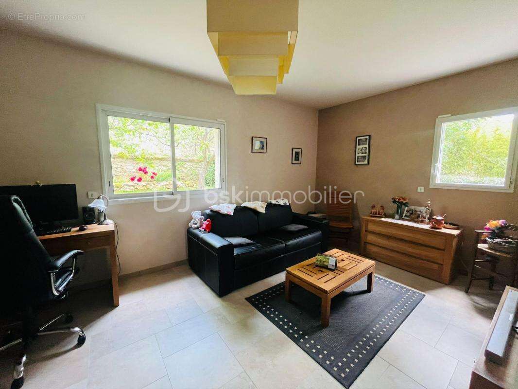 Maison à SOISY-SUR-SEINE