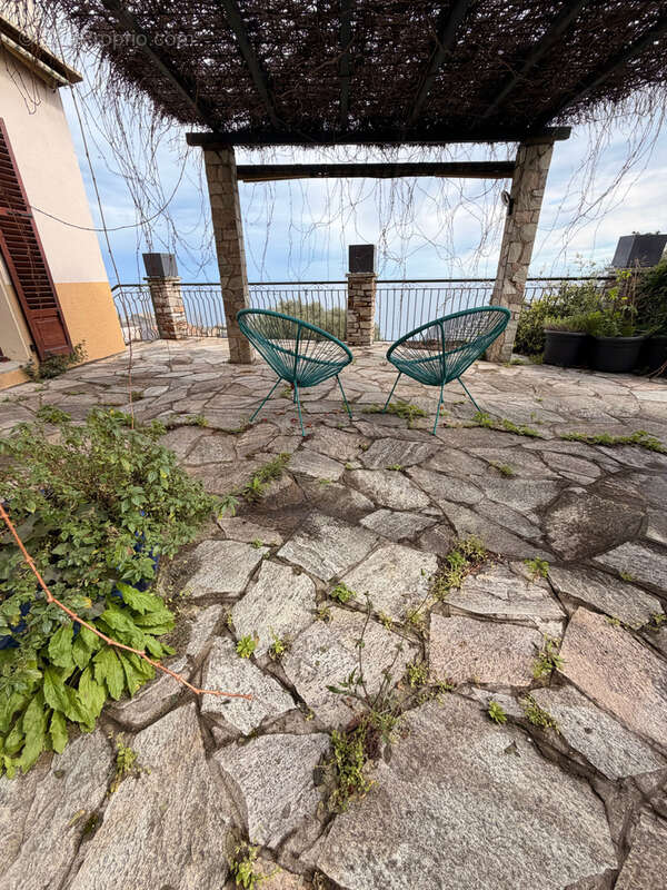 Maison à SAN-MARTINO-DI-LOTA