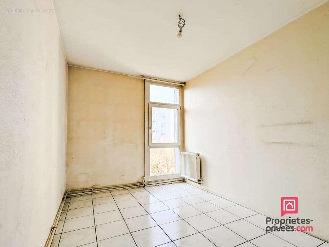 Appartement à LYON-8E