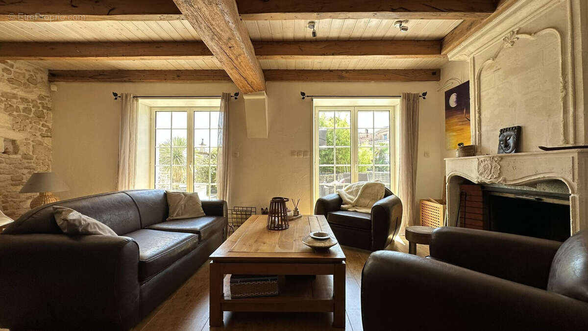 Maison 304 m² à Dompierre-Sur-Mer  - photo 7