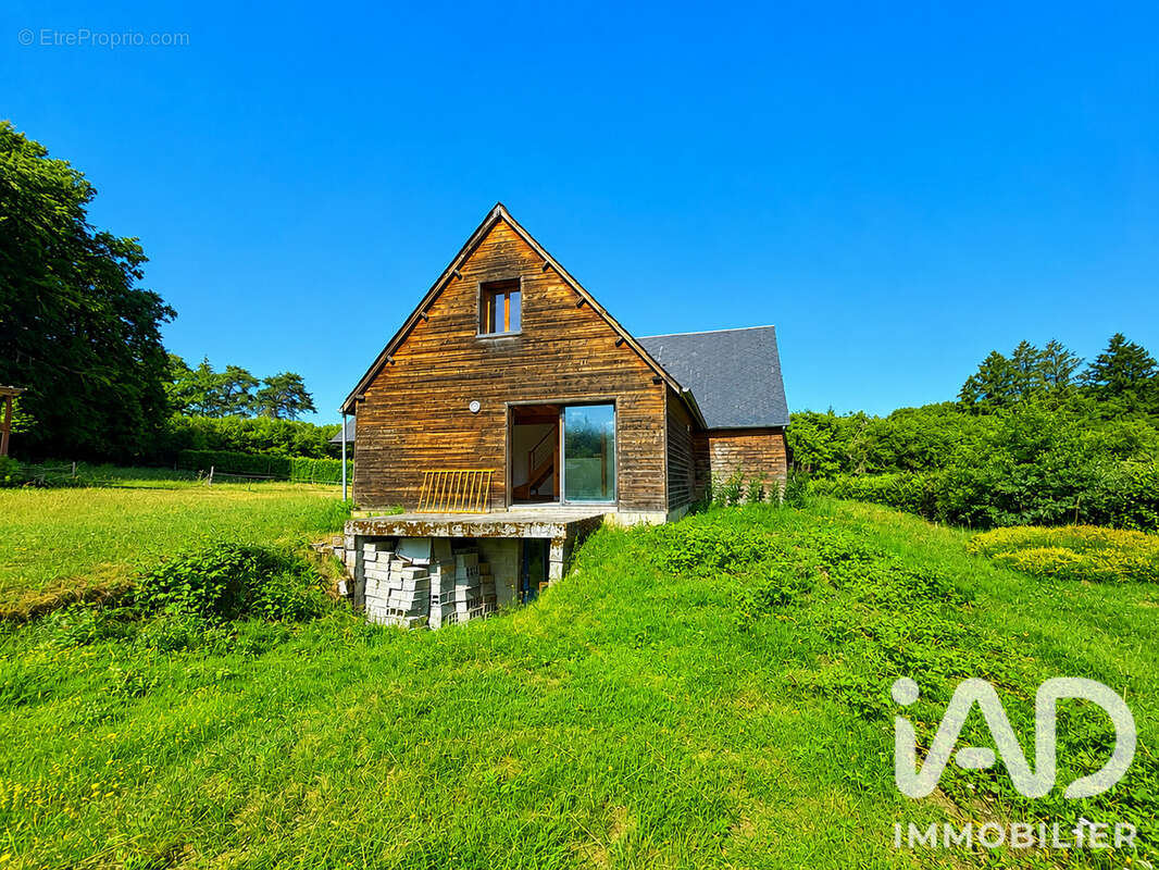 Maison 144 m² à Neuvic  - photo 5