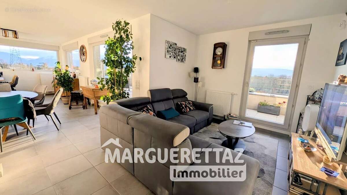 Appartement à CONTAMINE-SUR-ARVE