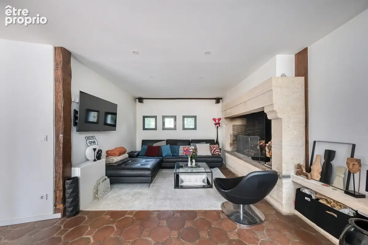 Maison  atypique sur 3 niveaux - 3 chambres - jardin - - photo 5