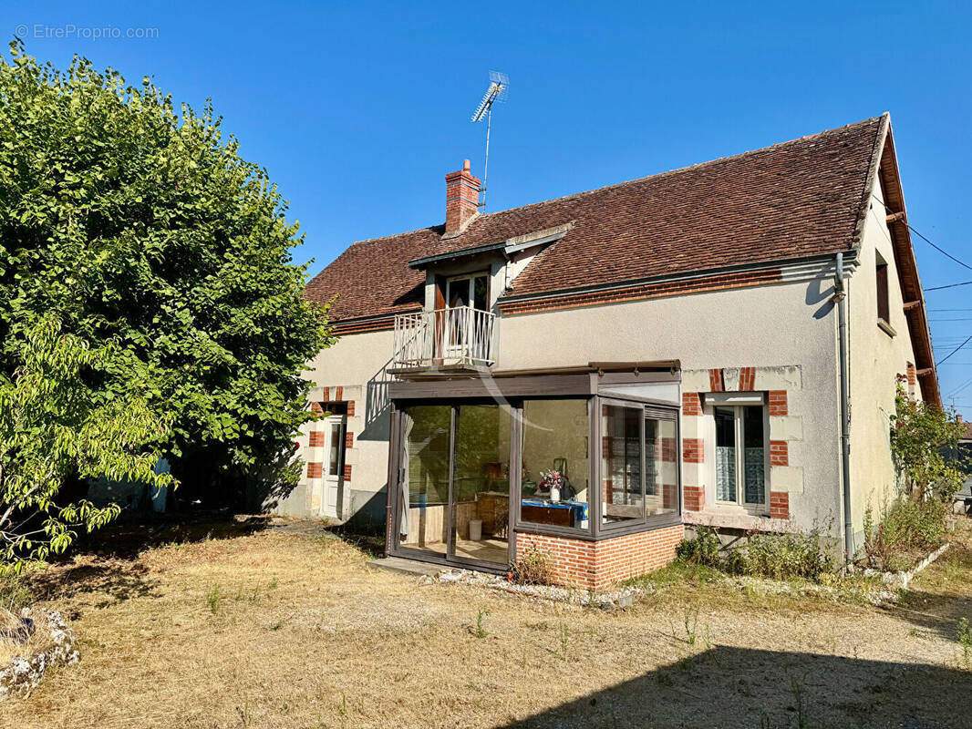 Maison à GIEVRES