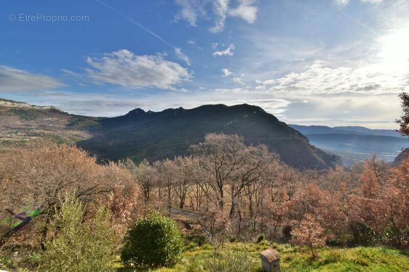 Maison à ENTREPIERRES