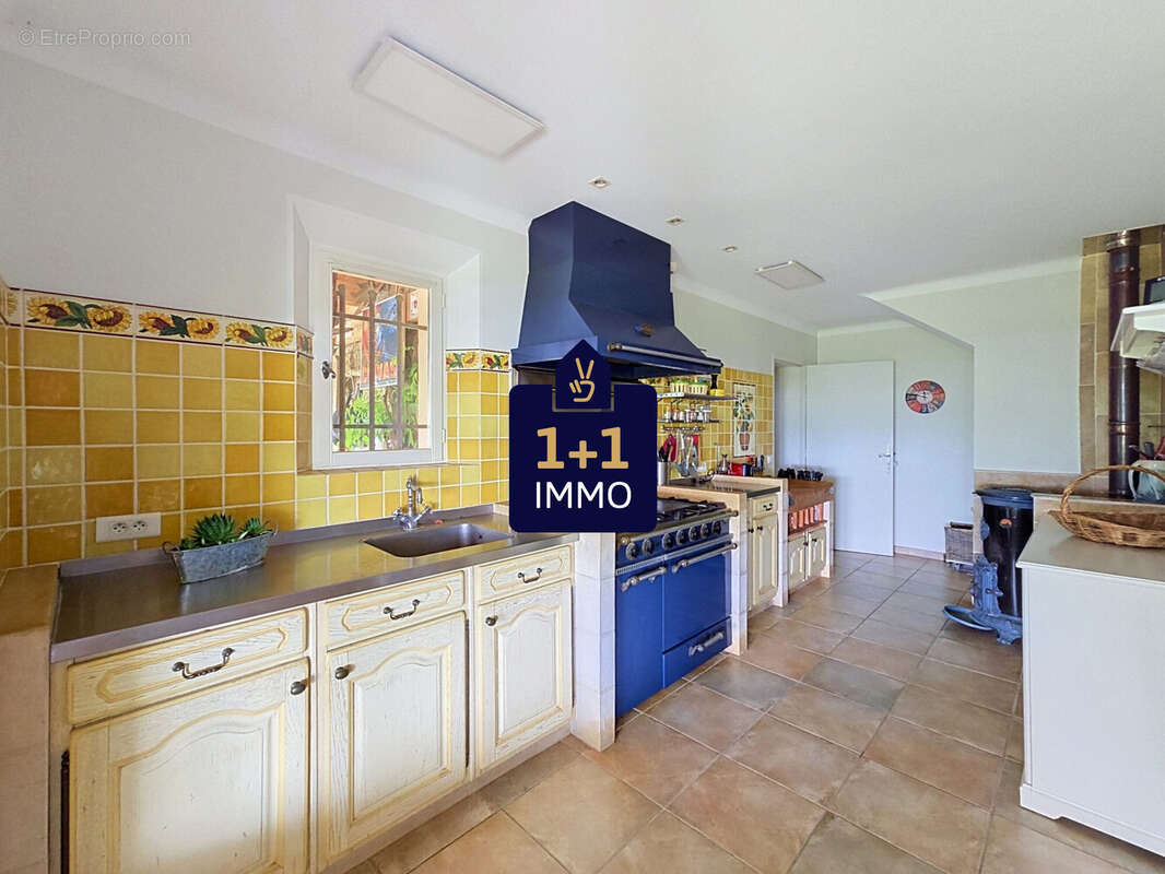 Maison 214 m² à Montauroux  - photo 3