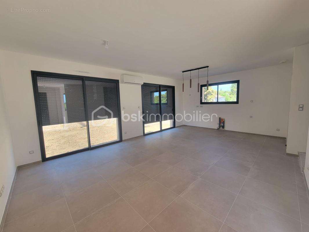 Maison à VILLENEUVE-LES-AVIGNON