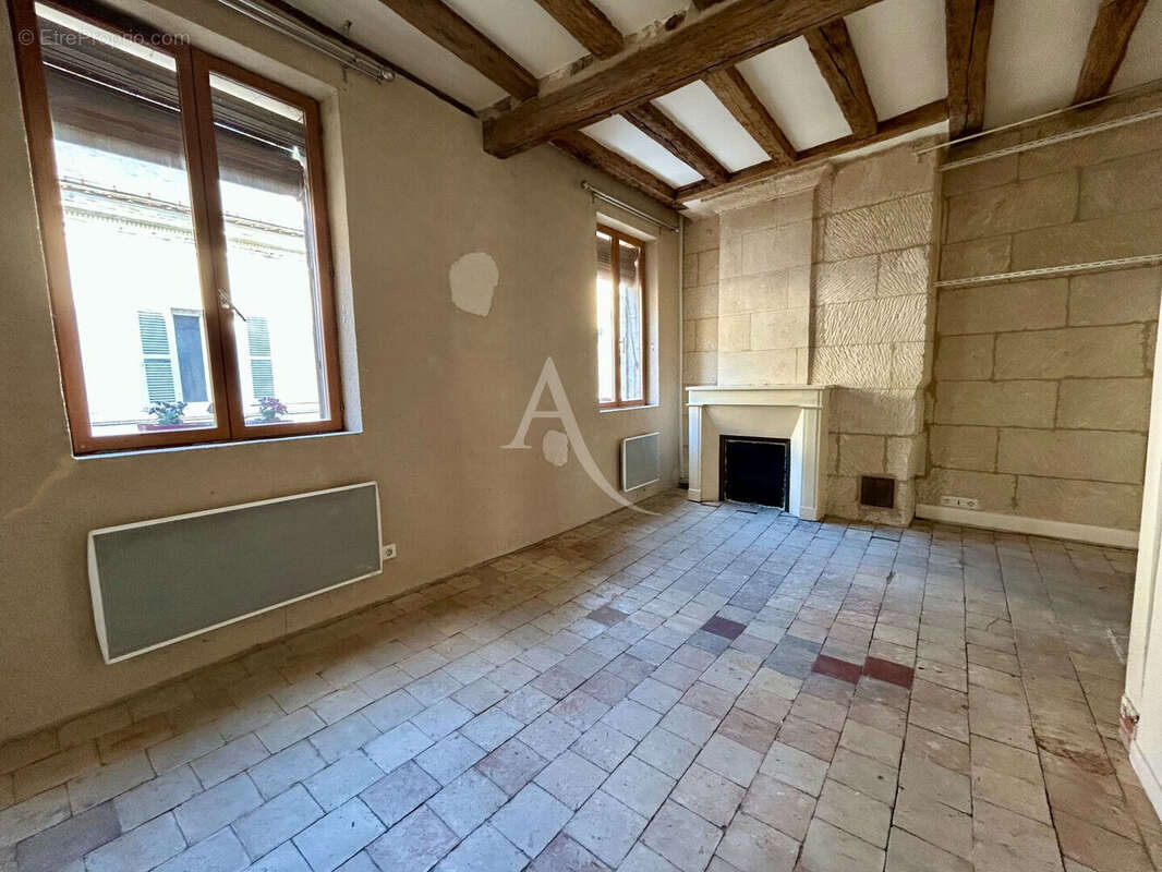 Maison à MONTRICHARD