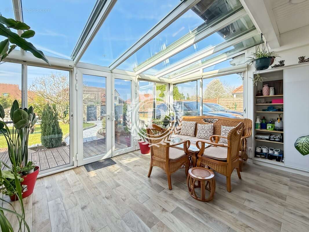 Maison à MAGNY-LE-HONGRE