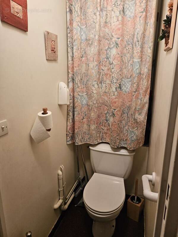 WC séparé - Appartement à MONTCLAR