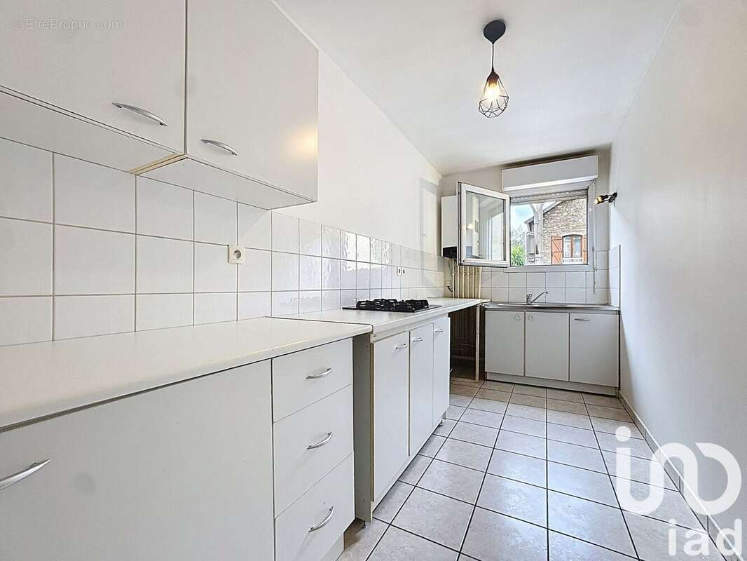 Photo 3 - Appartement à JUVISY-SUR-ORGE