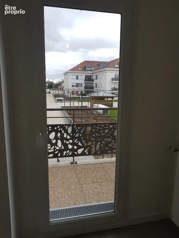 APPARTMENT T2 ( Résidence carre du parisis ) - photo 11