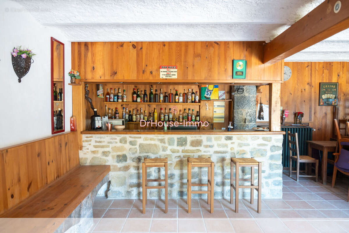 Maison à MONTCLAR-SUR-GERVANNE