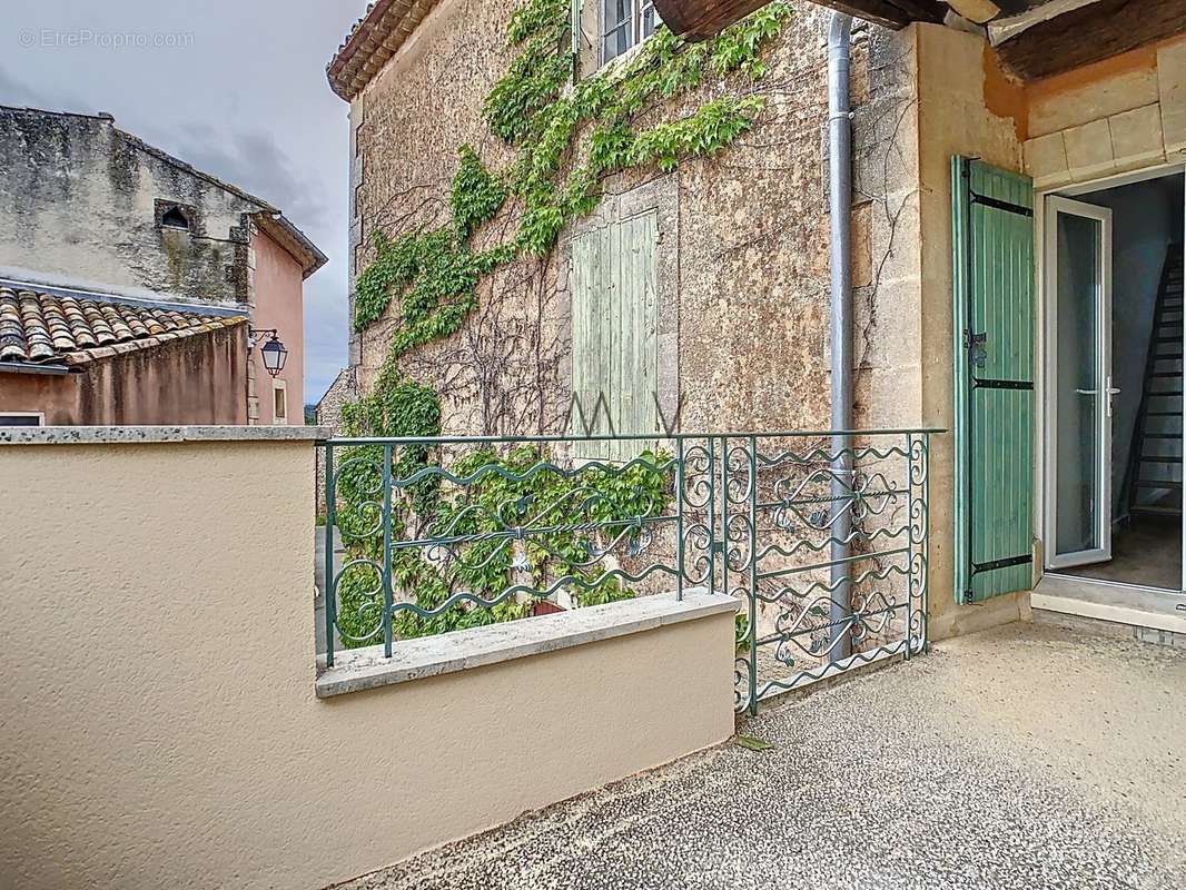 Maison à ROUSSILLON