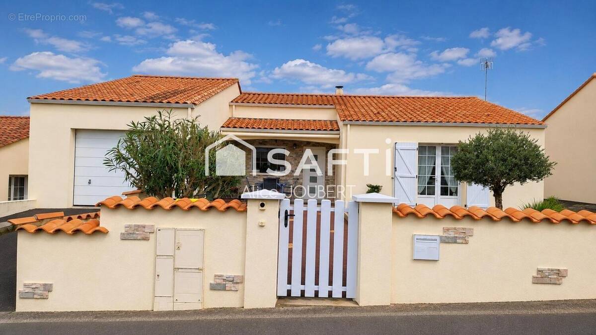 Photo 1 - Maison à TALMONT-SAINT-HILAIRE