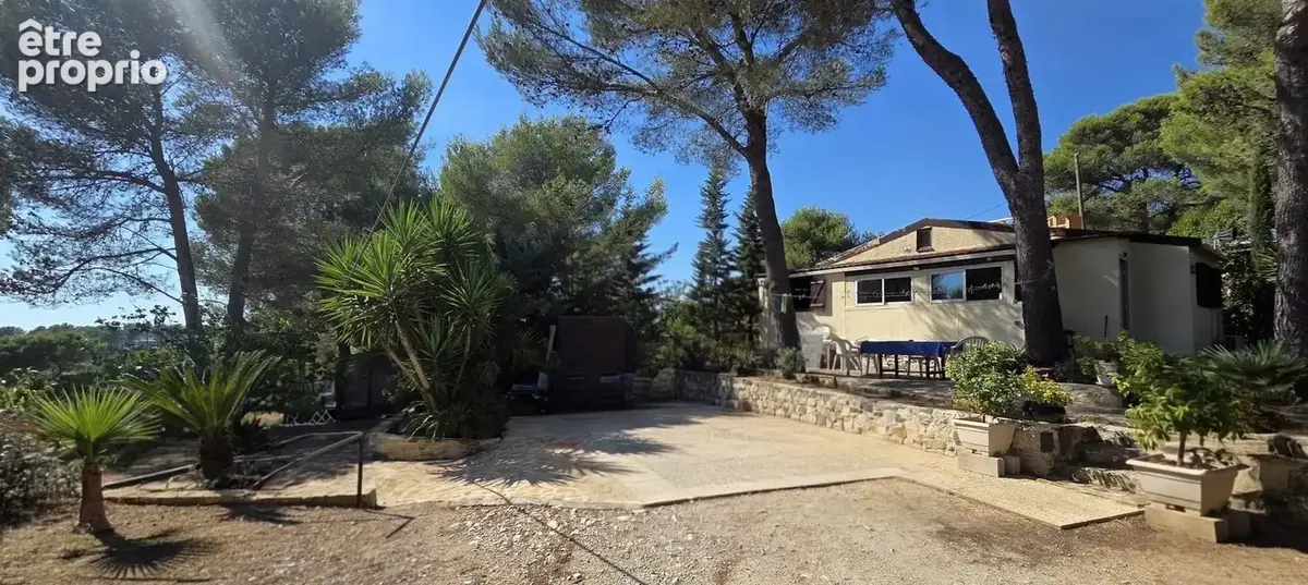 LE CASTELLET-CHALET-MAISON-T3-TERRAIN-CALME-2