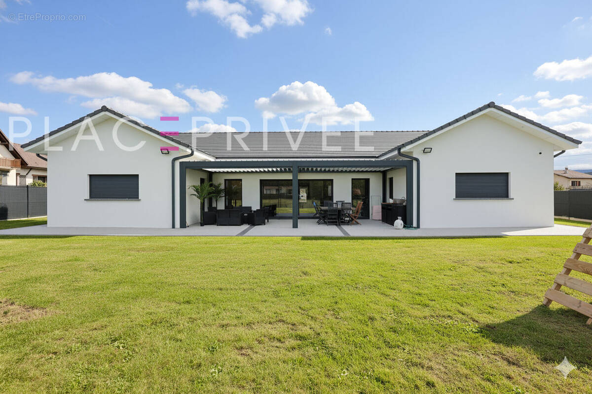 Maison à SAINT-LEONARD