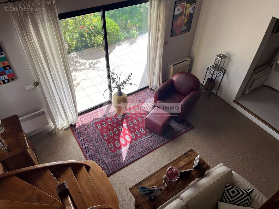 Maison à SAINT-MARTIN-DE-CRAU