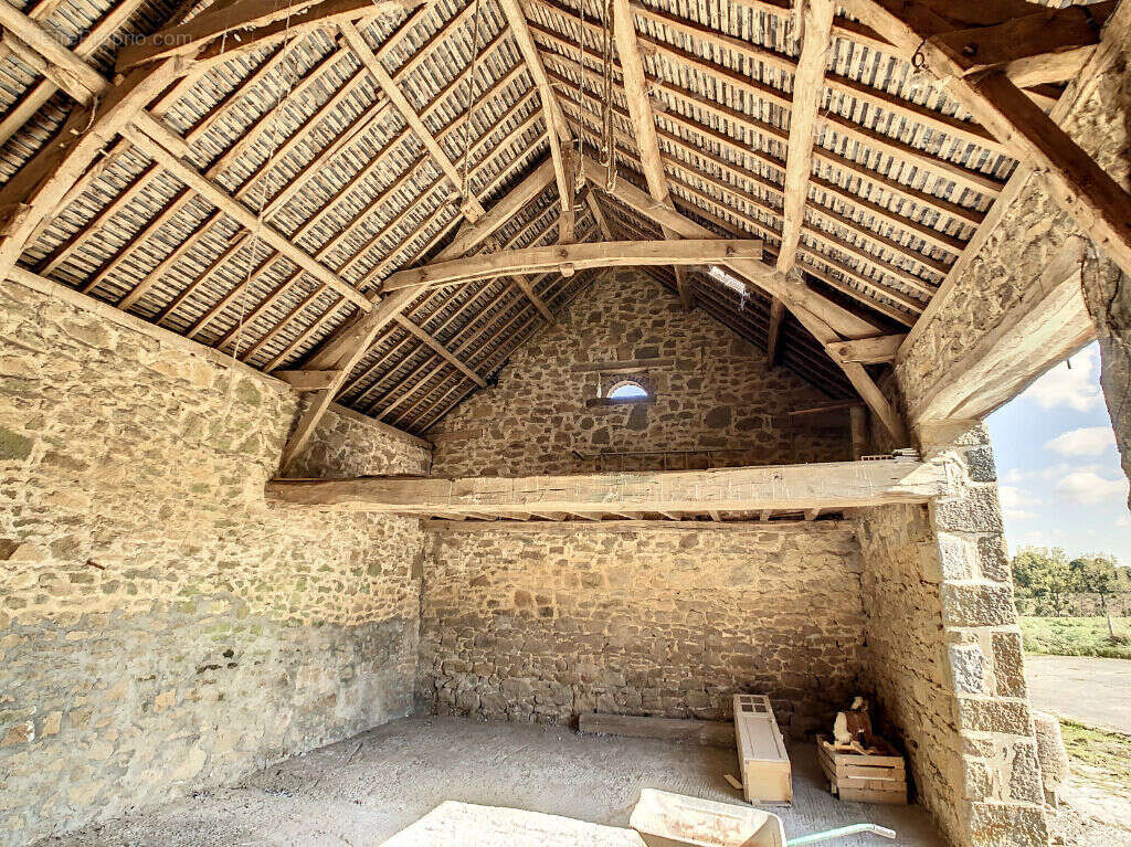 Maison à LOUVIGNE-DU-DESERT