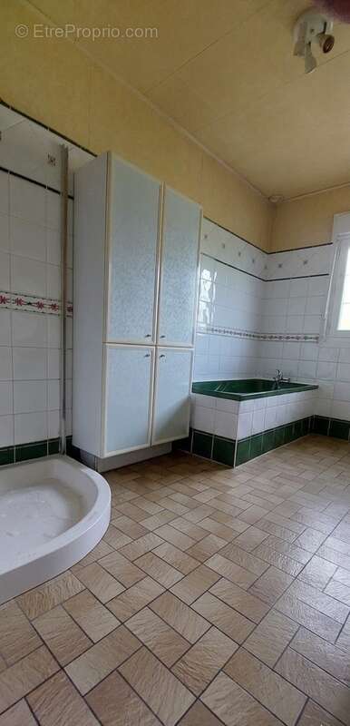 Maison 131 m² à Bours  - photo 9
