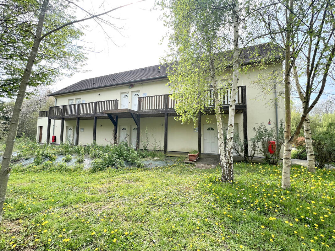 Appartement à CHERISY