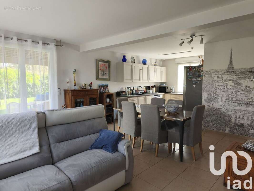 Photo 8 - Maison à LUSSAULT-SUR-LOIRE