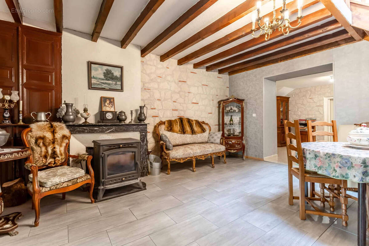 Country property - photo 17