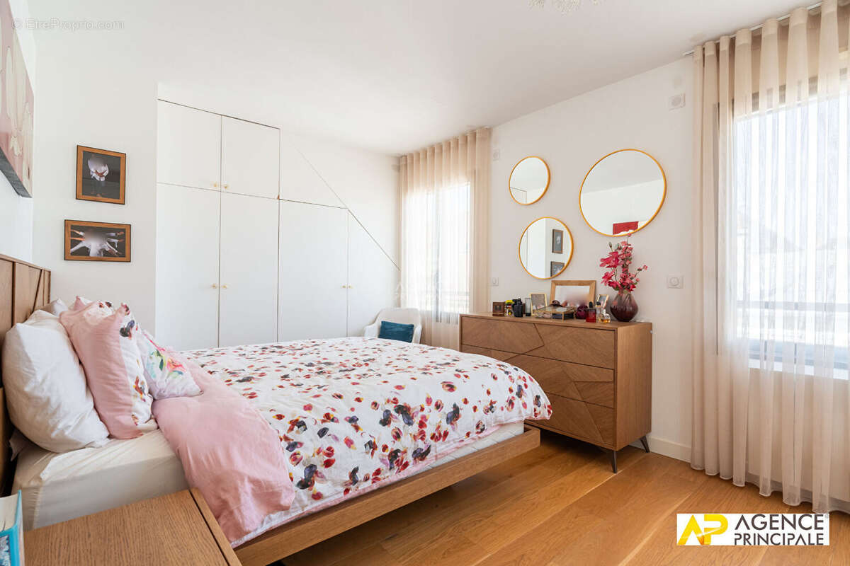 Appartement à MAISONS-LAFFITTE