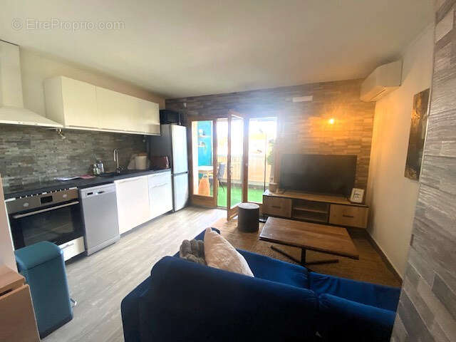 Appartement à SIX-FOURS-LES-PLAGES