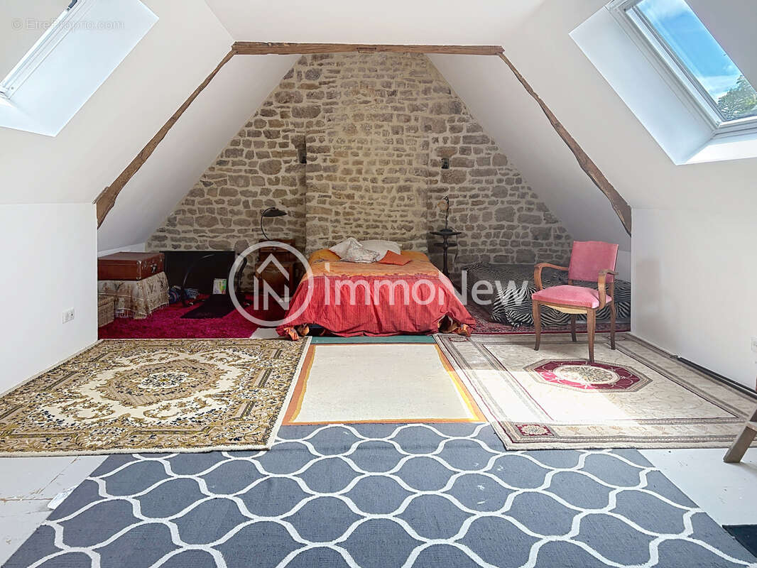 Belle maison pierre 130 m2 sur terrain 1717 m2 dans endroit paisible - photo 13