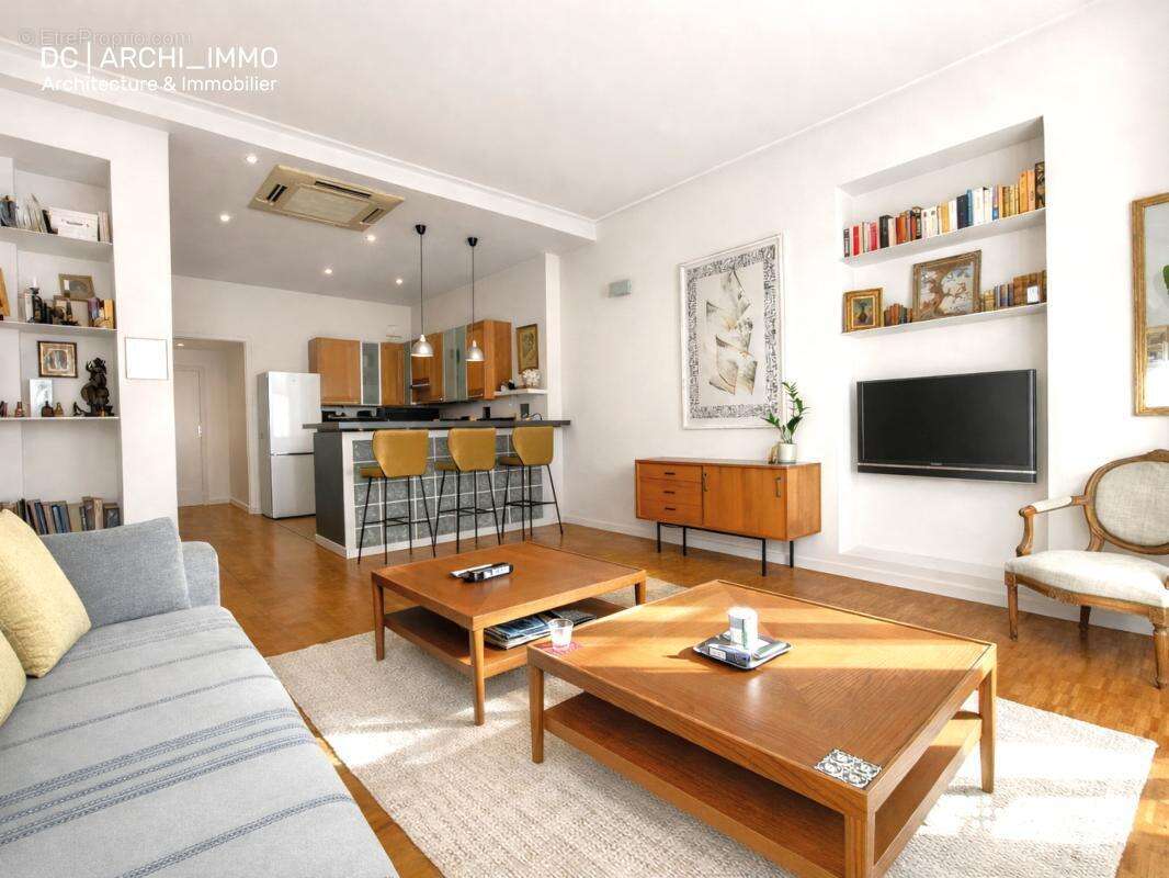 Appartement à PARIS-17E