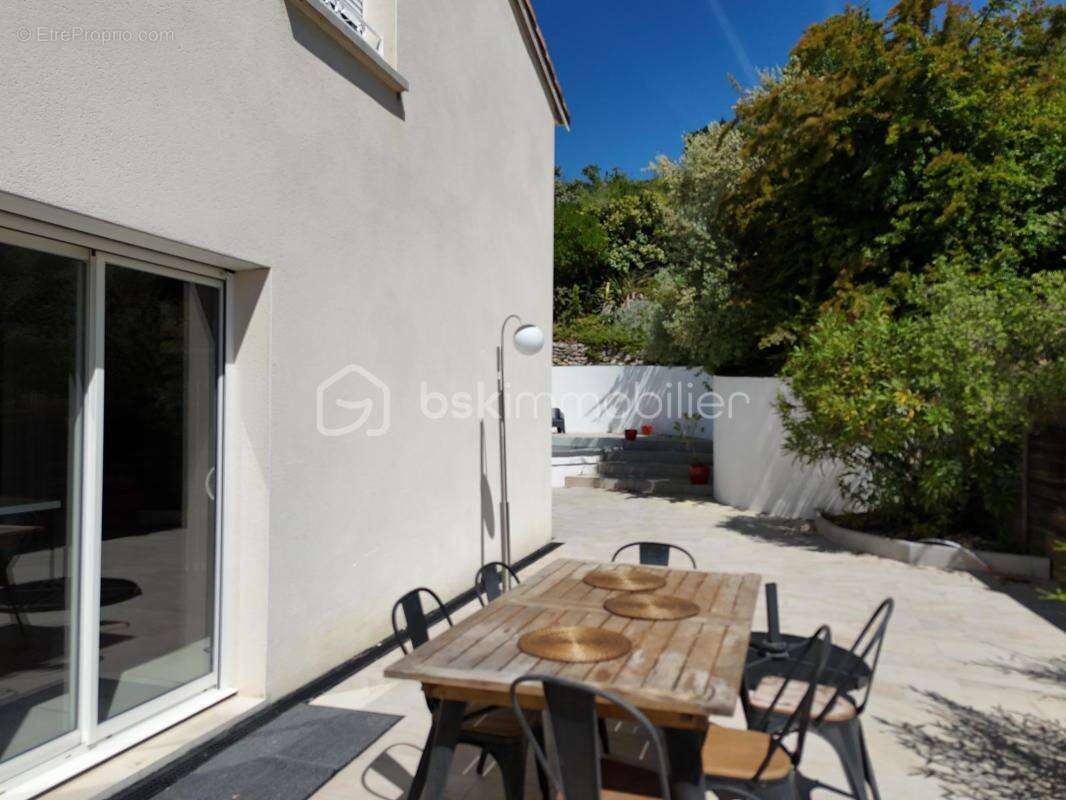 Une signature contemporaine, entre lumière, volumes et horizon - photo 8