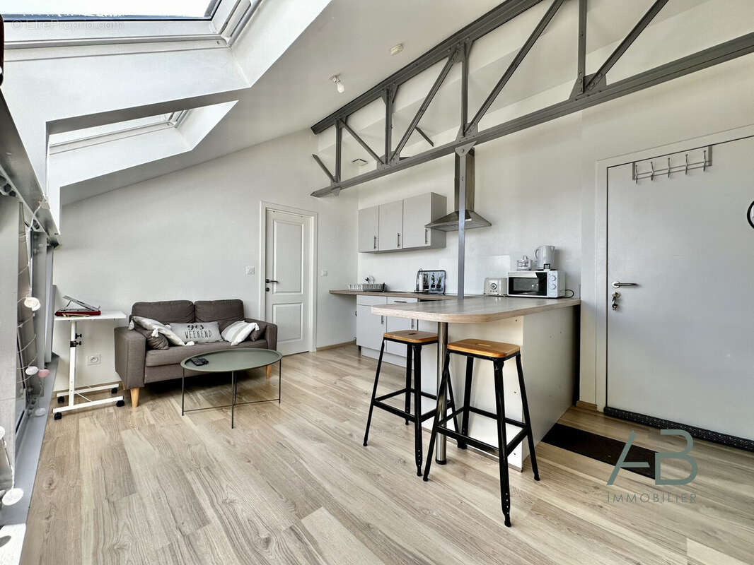 Appartement 37 m² à Lille  - photo 4