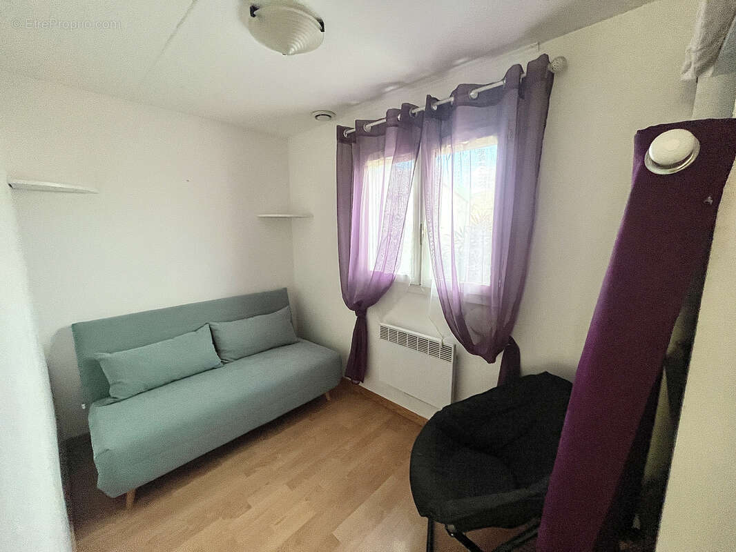 Maison à ROQUEBRUNE-SUR-ARGENS