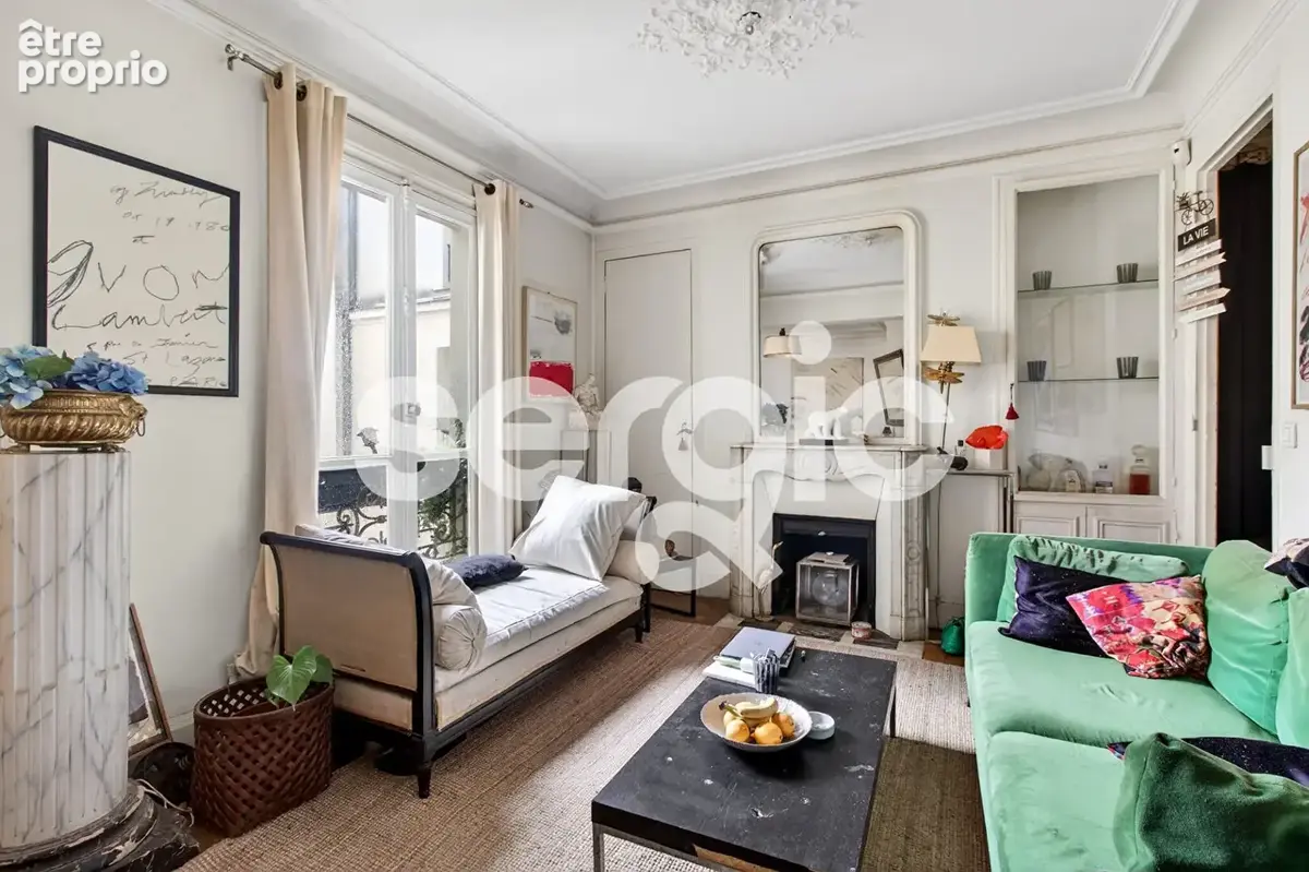 Rue Saulnier, Paris 9ème, 3 pièce(s) 65m2 + "Chambre de bonne" de 4m² + Cave - photo 2