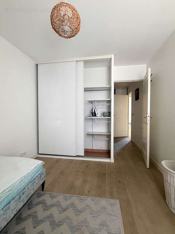 Appartement à SURESNES