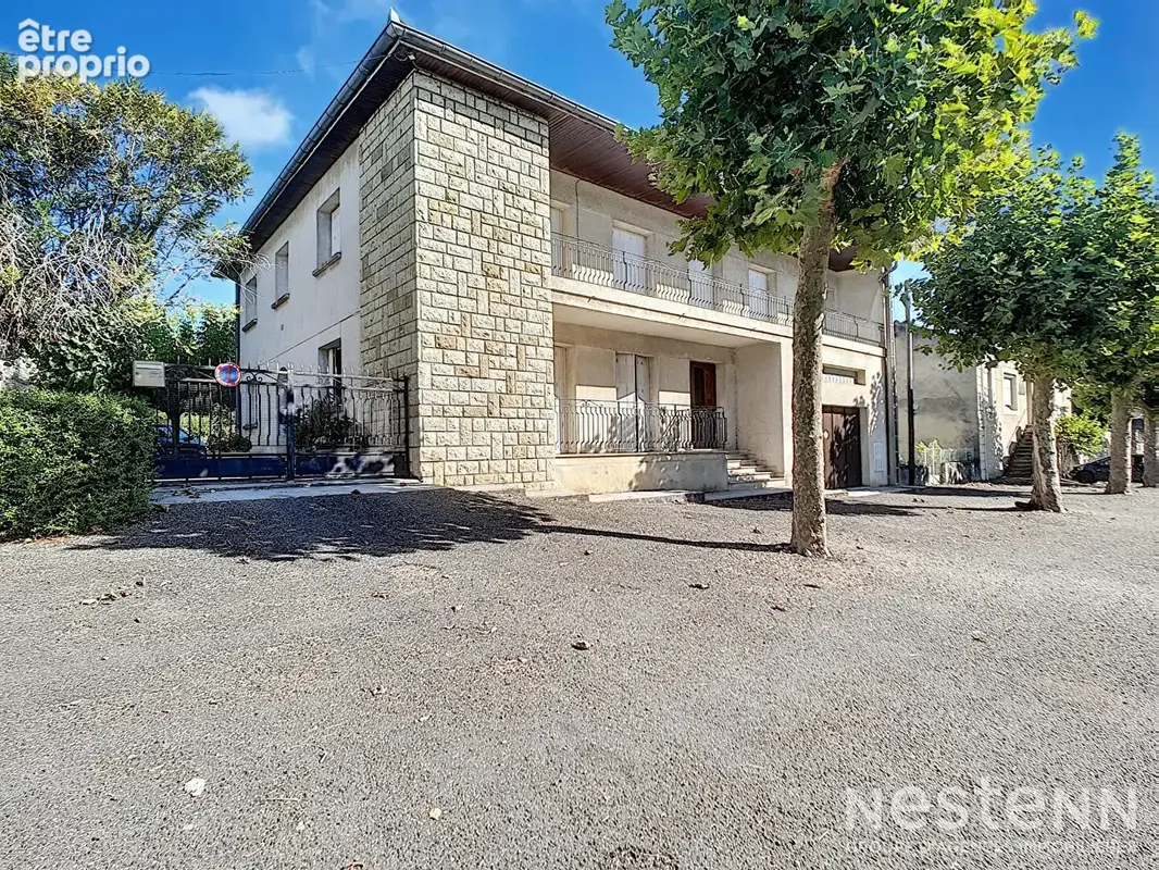 À Vendre - Maison d'architecte de 220 m² avec jardin et double garage à Condom - photo 23