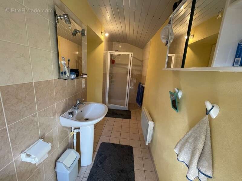 Appartement à BAGNAC-SUR-CELE