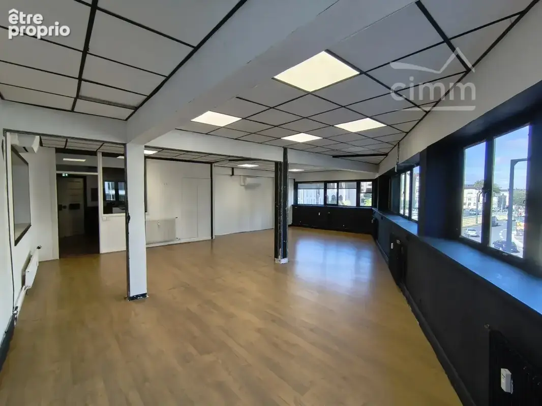 Local professionnel - bureaux – 122.60 m² – angers centre - photo 3
