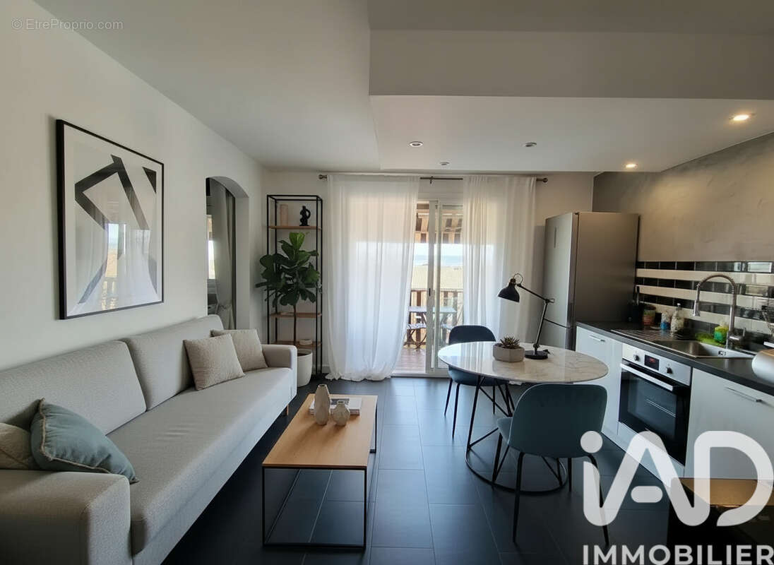 Photo 3 - Appartement à SAINT-CYR-SUR-MER