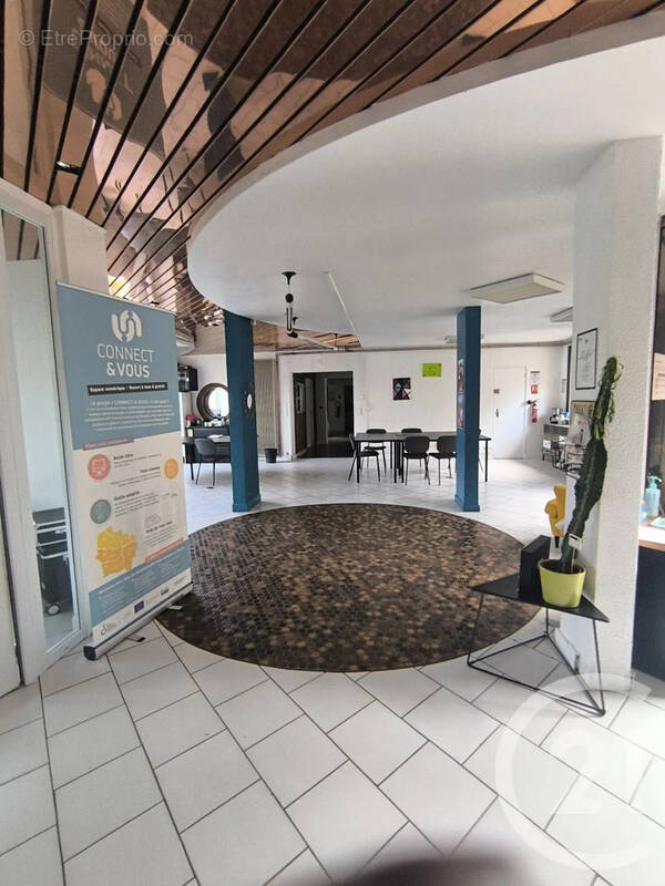 Autre à SAINT-QUENTIN