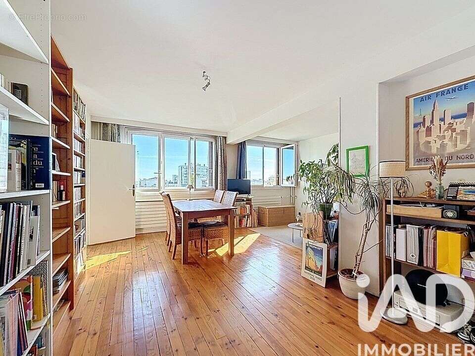 Photo 3 - Appartement à PARIS-20E