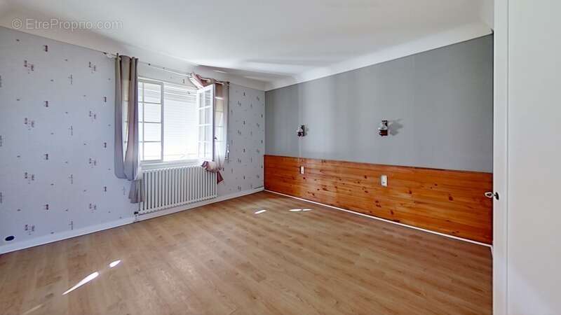 Maison à VEZIN-LE-COQUET