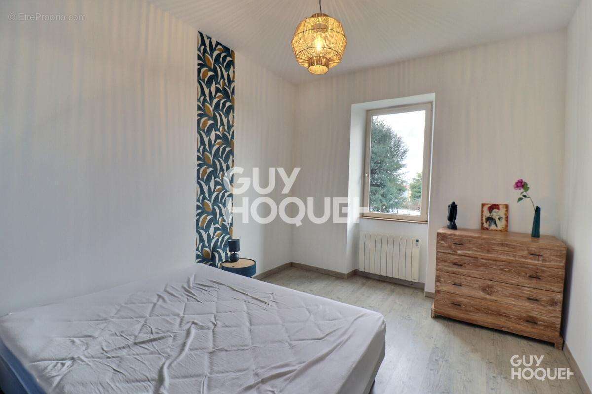 Maison à SAINT-GEORGES-DU-BOIS