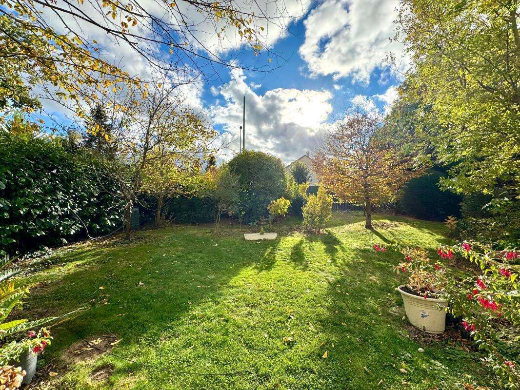 Maison à MAROLLES-EN-HUREPOIX