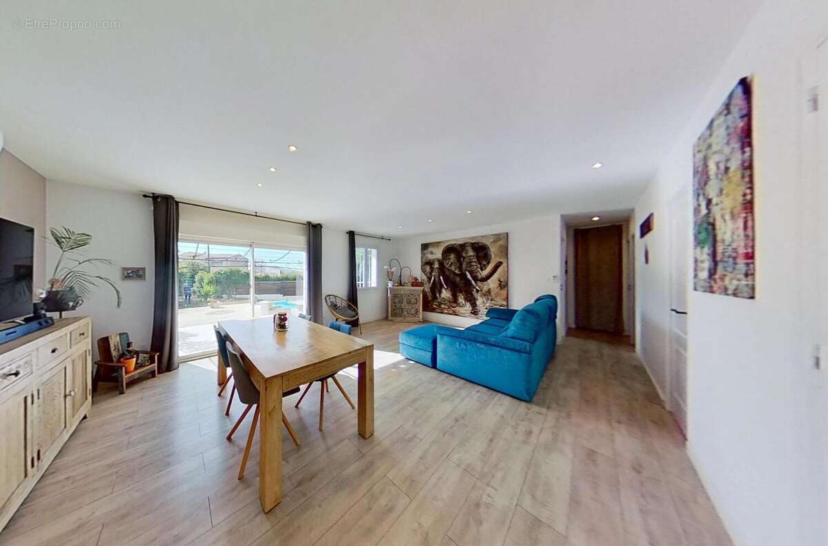 Photo 4 - Maison à PUGET-SUR-ARGENS