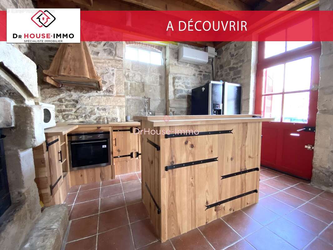 Maison à SAINT-LAURENT-D'AIGOUZE